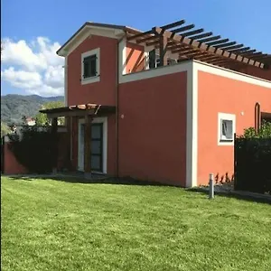 Il Casale Rosso Monolocale Cinque Terre-toscana Appartamento